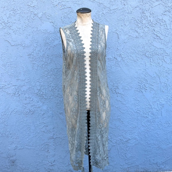Silver Lace Duster in Medium y2k fairycore sheer layering - Picture 5 of 7